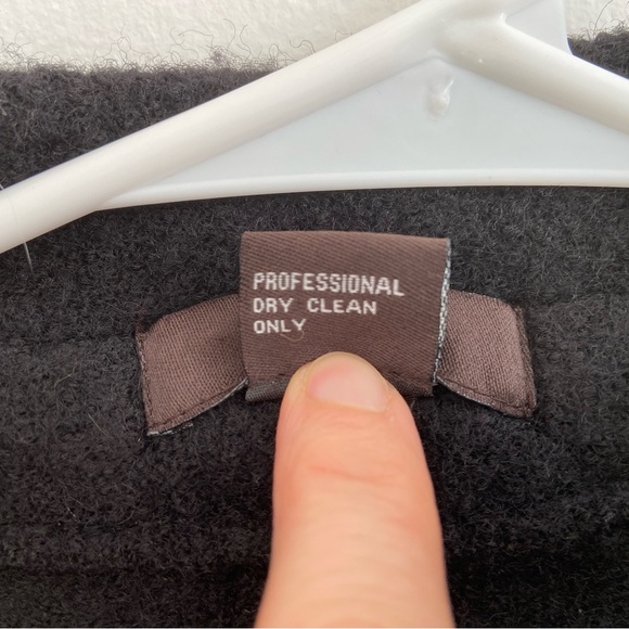 Black Thick Warm Wool Cape - Picture 5 of 5